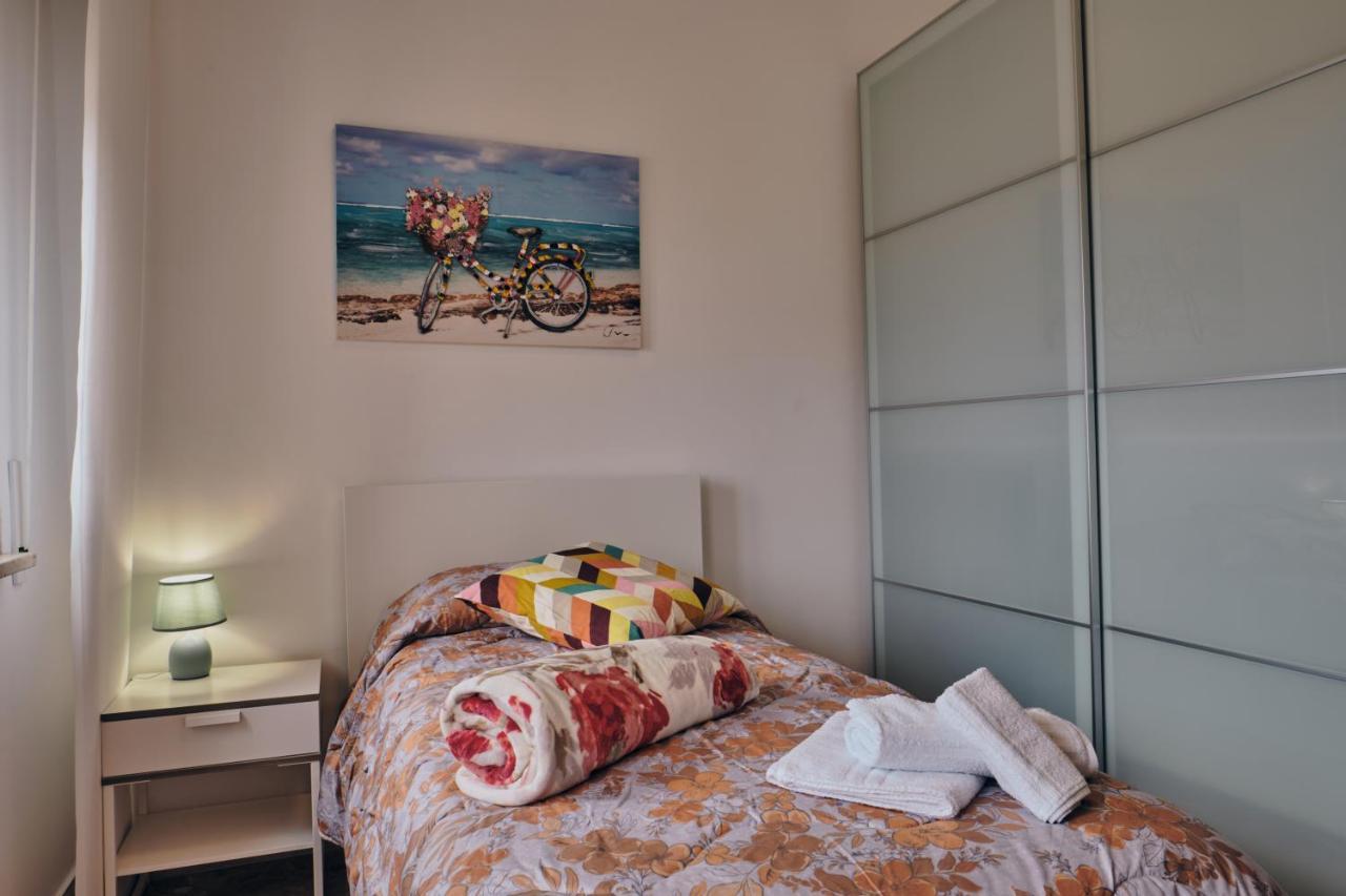 Asariel Splendido Appartamento Vista Mare E Centro Storico Brindisi Exterior photo